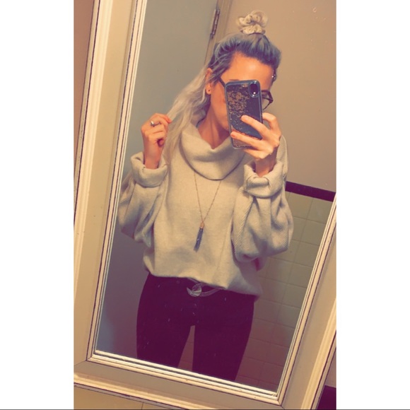 Meet your Posher, Caitlin - Picture 11 of 11